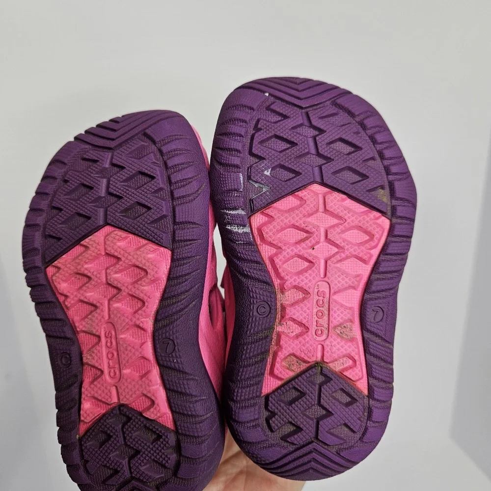 Children's Crocs Size 7 Pink Purple Yellow Girls‎ Kids Shoes
